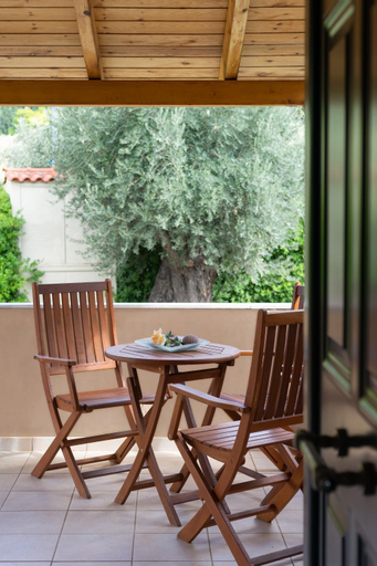 Others 3, Green House - Εξοχικη κατοικια με μεγαλο κηπο, Central Greece