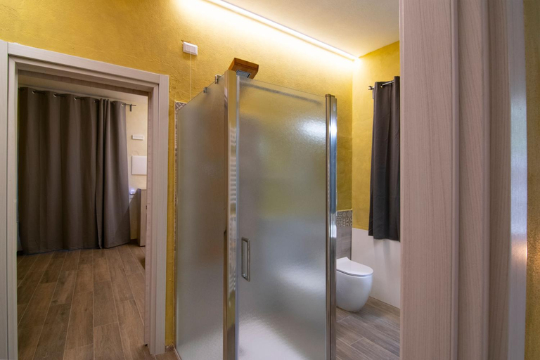 Bathroom 2, Boutique Relais Villa Sofia, Siena