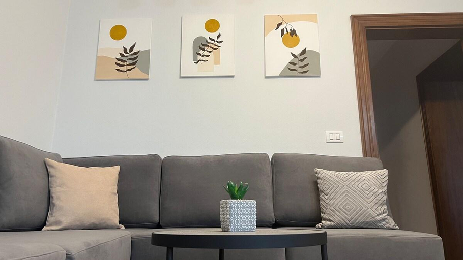 Others 5, I do not accept reservations, cancel if you book, Shkodrës