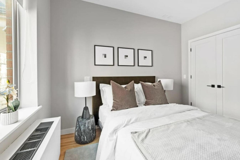 Others 3, Top Notch 2 Bedroom Minutes From Central Park, New York