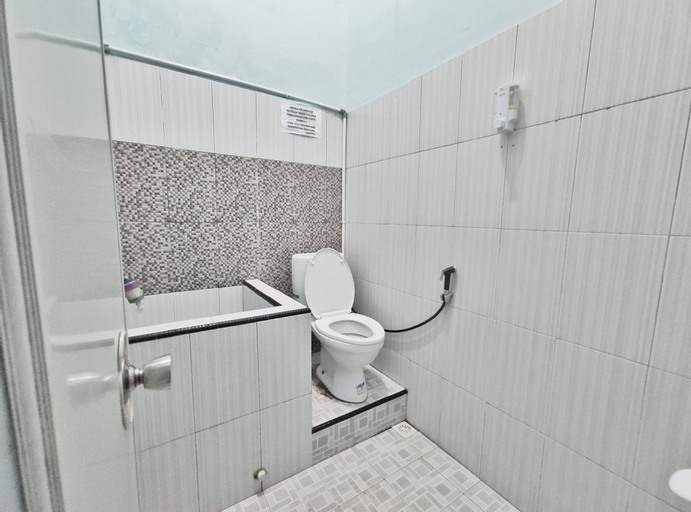 Bathroom 21