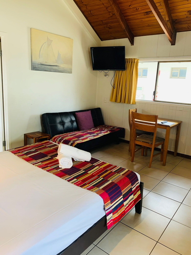 Bedroom 2, Airlie Beach Apartments, Whitsunday