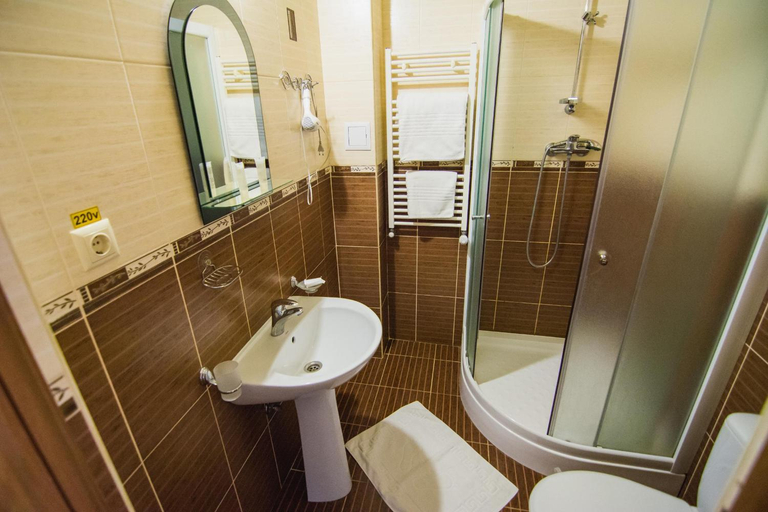 Bathroom 3, Lileya Hotel, Svaliavs'kyi