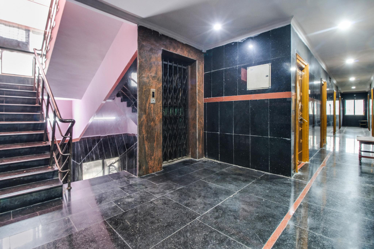 Others 4, Hotel O Sir Vr Sairam Lodge, Krishna