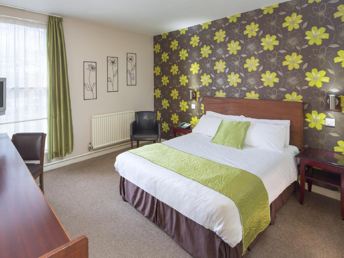 Bedroom 2, St James Hotel, Lincolnshire