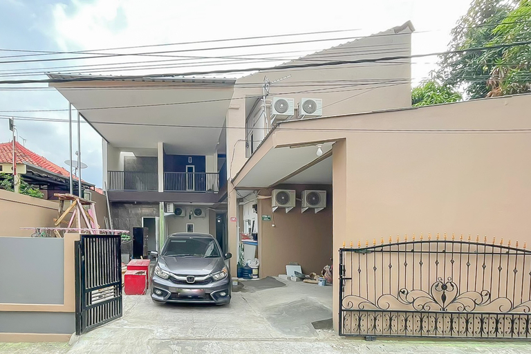 Exterior & Views 2, Urbanview Grey CSB Mall Cirebon, Cirebon