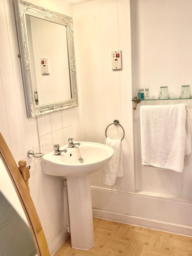 Bathroom 4, Highfield House, North Yorkshire