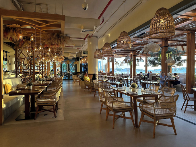 Food & Drinks 4, Resort Style Living - Oceana Residences, Dubai