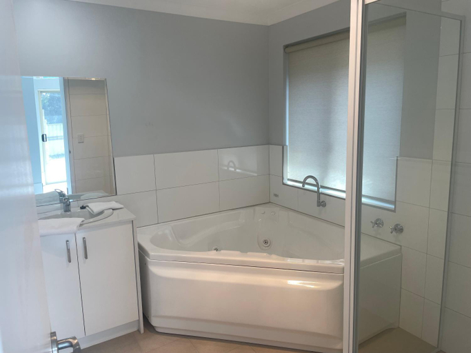 4, Frangipani, Albany