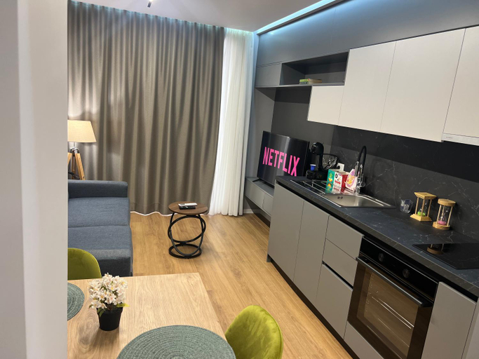 3, Dan apartment Tirana, Tiranës