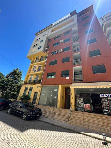 Exterior & Views 1, Ledio’s Luxury Apartment, Pogradecit
