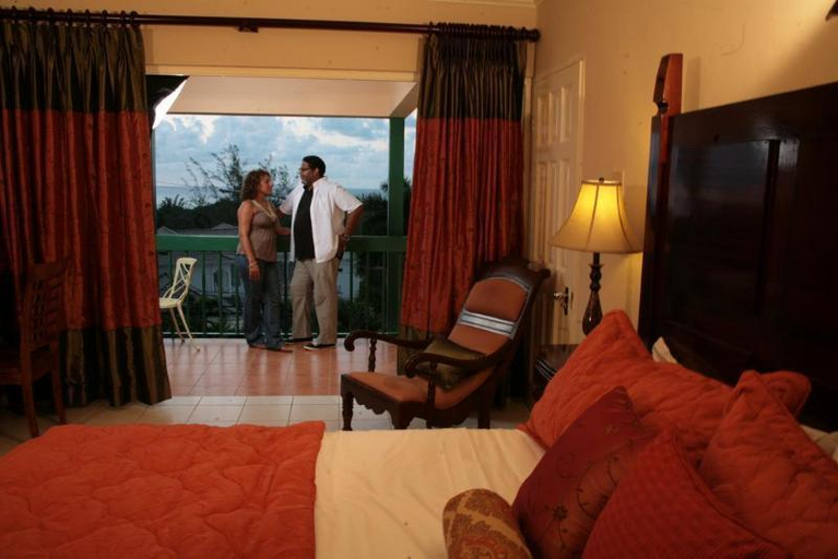 Bedroom 2, Cardiff Hotel & Spa