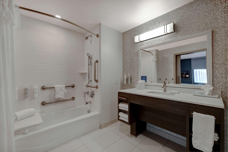 Bathroom 23