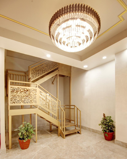 Others 4, Southwest Inn, Delhi