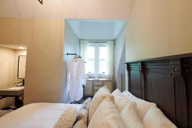 Bedroom 2, Mon Bijou, Waukesha