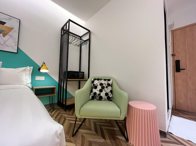 Bedroom 15