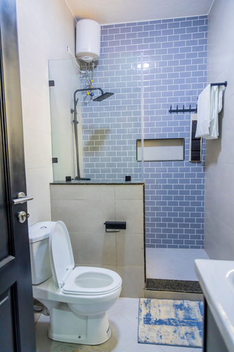 Bathroom 5, Cozy Residences Kampala 009, Kampala