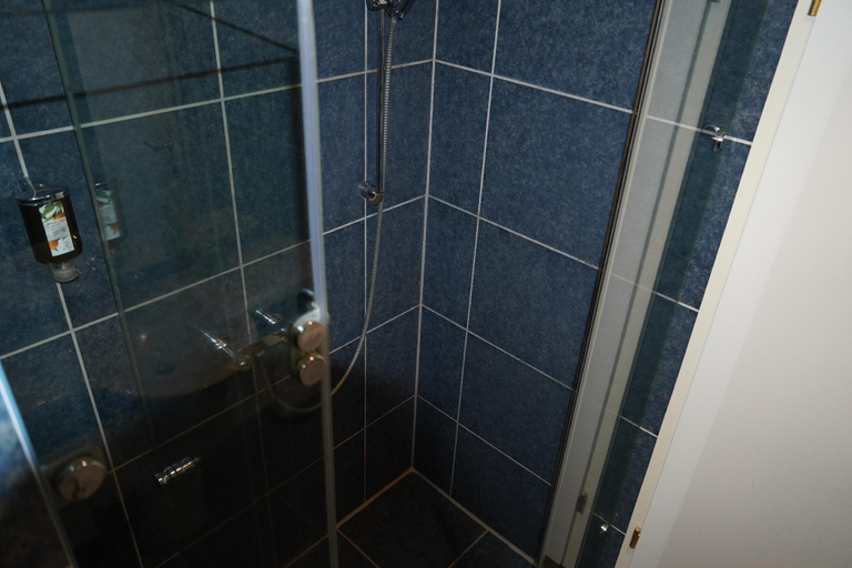 Bathroom 17