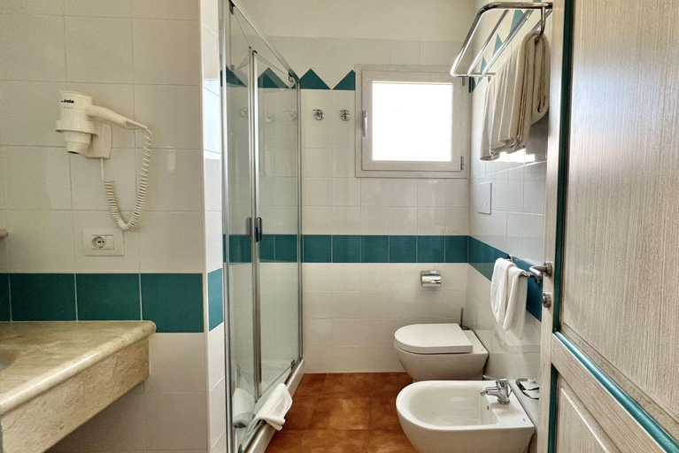 Bathroom, Le Residenze del Maria Rosaria, Nuoro