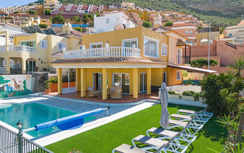 Exterior & Views, Villa with private pool and magnificent views, Santa Cruz de Tenerife