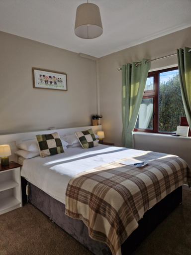 Bedroom 2, Churchfield B&B