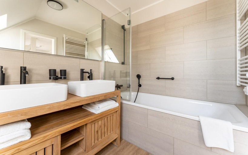Bathroom 4, Up Hus Hotel Neuruppin, Ostprignitz-Ruppin