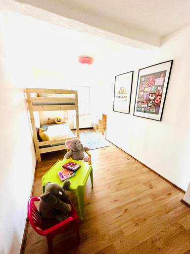 Studio Reichenstrasse, Harz