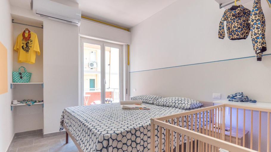 Bedroom 2, Babyaccommodation Family Panoramic II, Savona