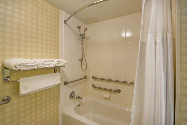 Bathroom 4
