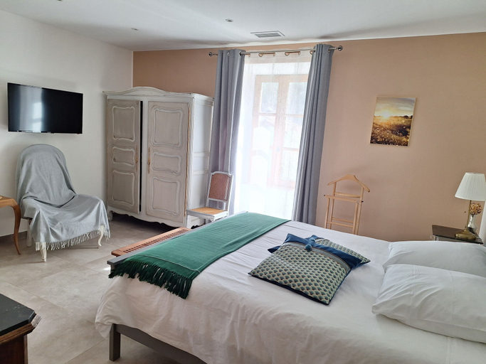 Bedroom 3, Mas Elena, Gard