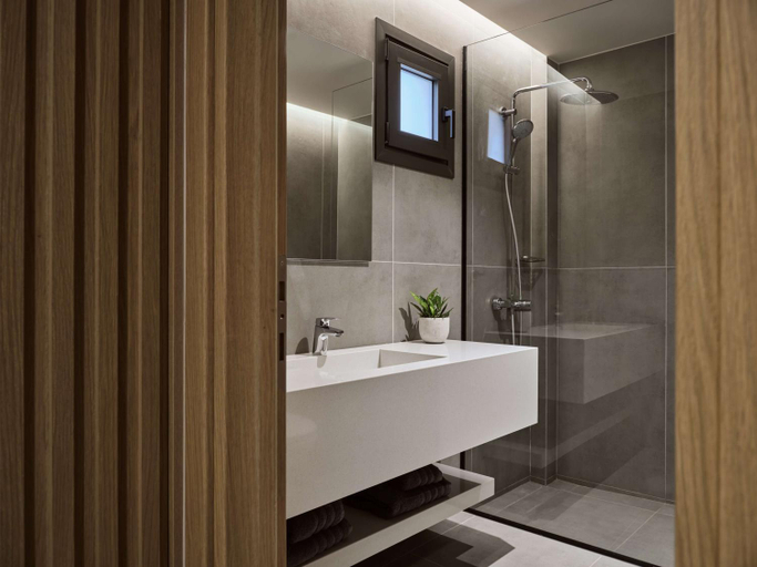 Bathroom 5, Elounda Palm Hotel &Suites, Crete