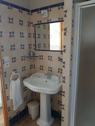 Bathroom, La Boissière et le Vialat, Gard