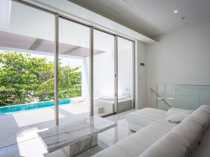 Others 4, Villa Valiosa　, Onna
