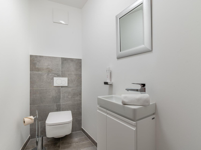 Bedroom 3, Apartment Terrace 04 alpe maritima Ski & See-Top 4 by Interhome, Villach Land