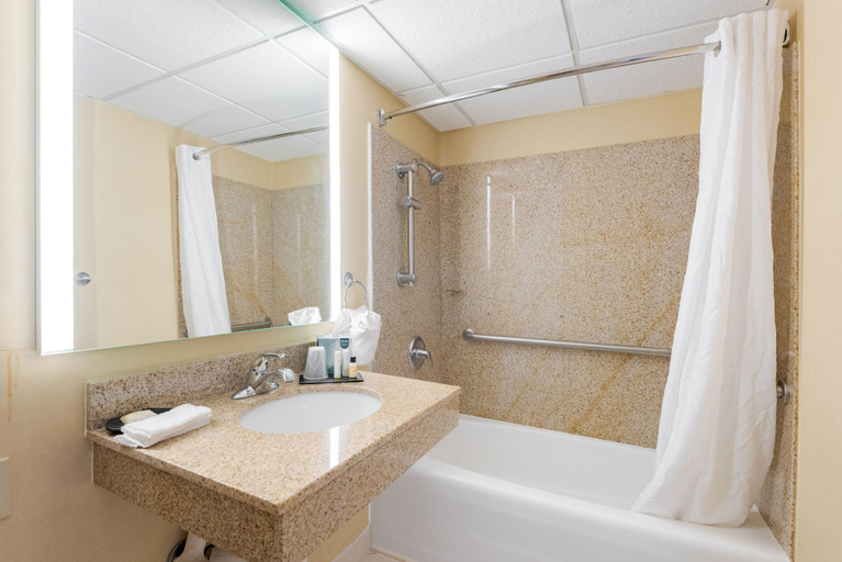 Bathroom 7