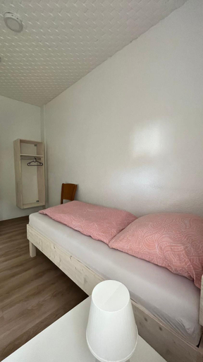 Others 5, Pension Highway 3 - Preußisch Oldendorf Goethestraße 6, Minden-Lübbecke