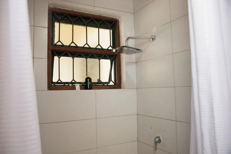 Bathroom 3, The Palace Inn Karen, Langata