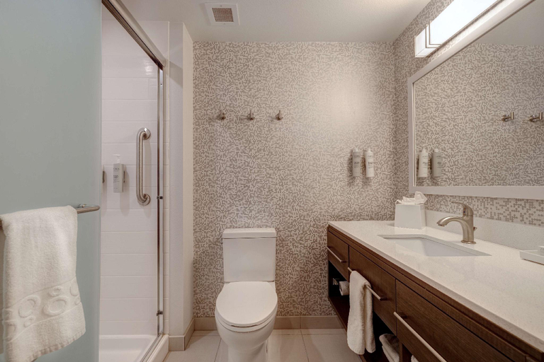 Bathroom 15
