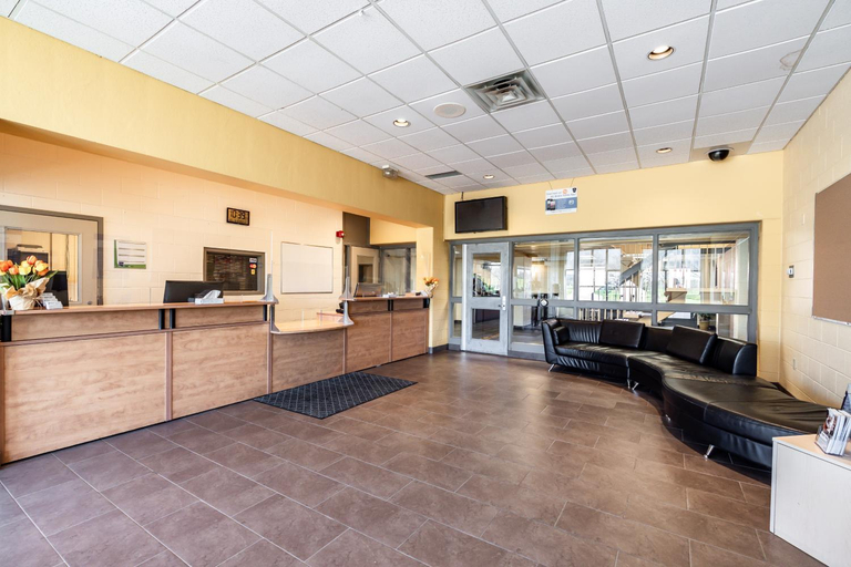 Public Area 2, Residence & Conference Centre - Welland, Niagara