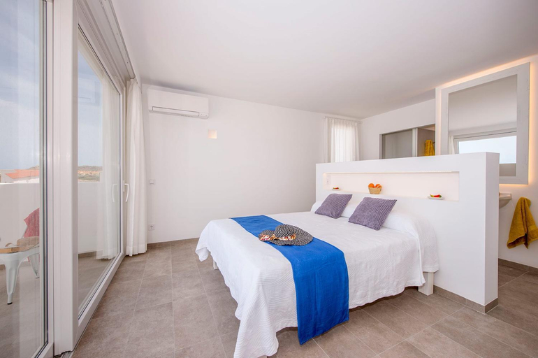Others 5, Villa Amatista by Villa Plus, Baleares