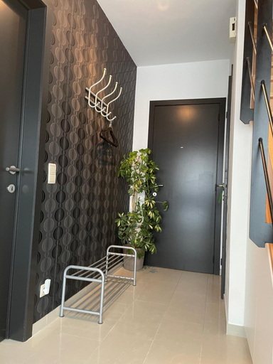 Others 5, Casa Christel, Antwerpen