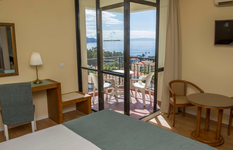 Bedroom 3, Dorisol Mimosa Studio Hotel, Funchal