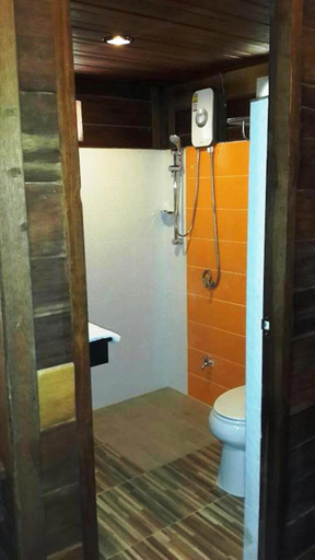 Bathroom 3, Burilamplai Resort, Thung Yai