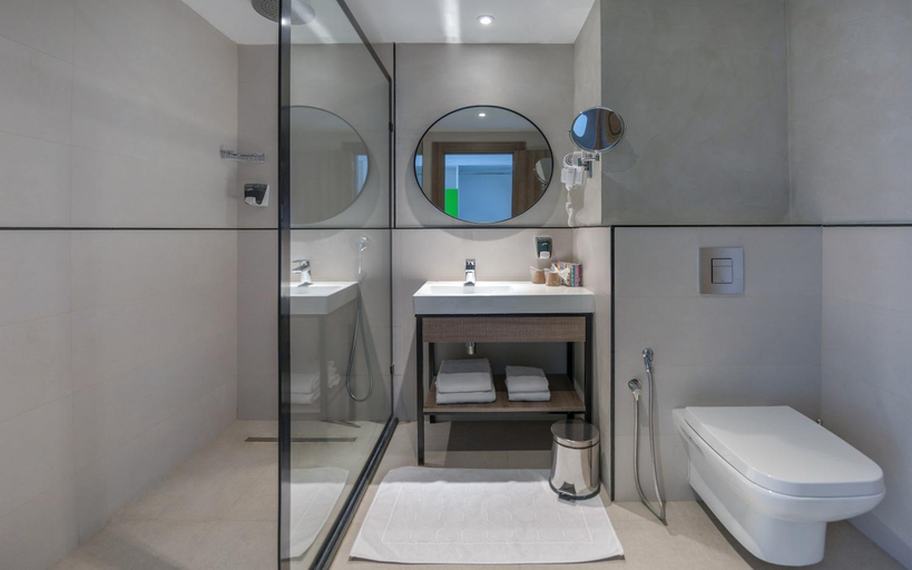 Bathroom 4, Campanile El Mechtel Tunis, Bab Bhar