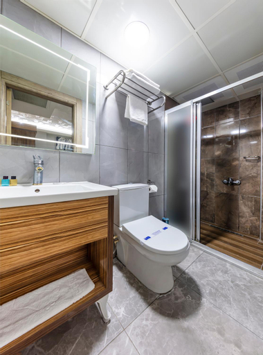Bathroom 2