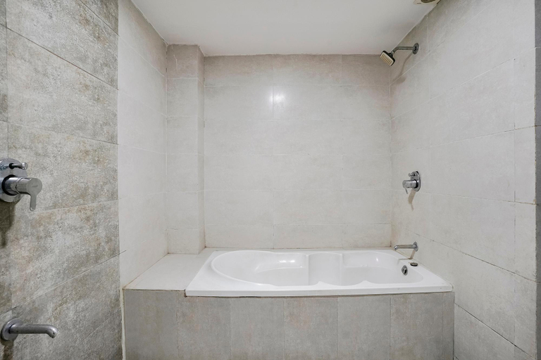Bathroom, FabHotel Galaxy I - N.H - 8, Naroda, Ahmadabad