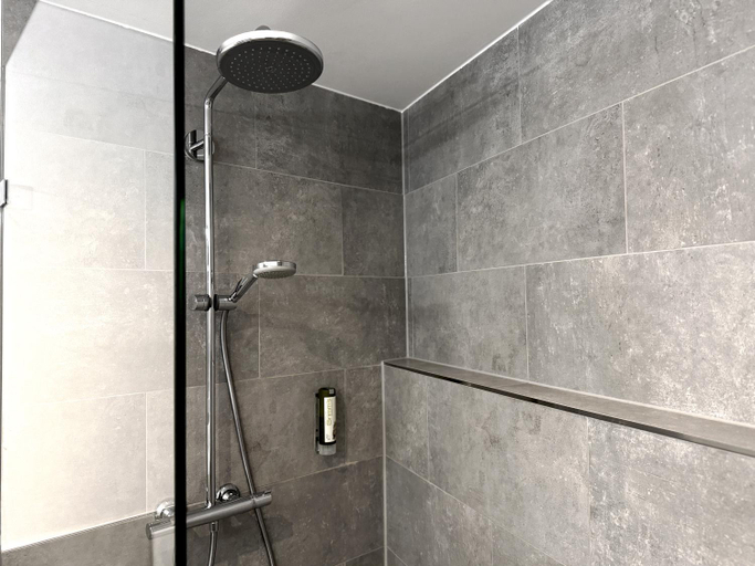 Bathroom 4, Grimm's Hotel am Potsdamer Platz, Berlin