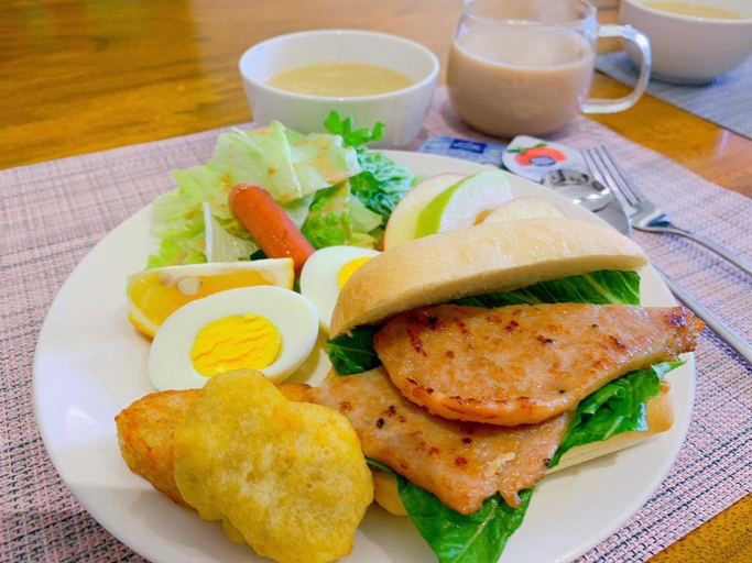 Food & Drinks