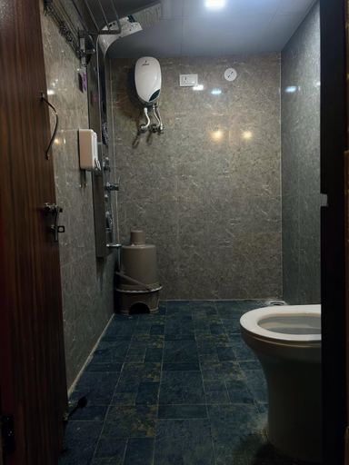 Bathroom 4, PAWS AT TIPESHWAR, Yavatmal