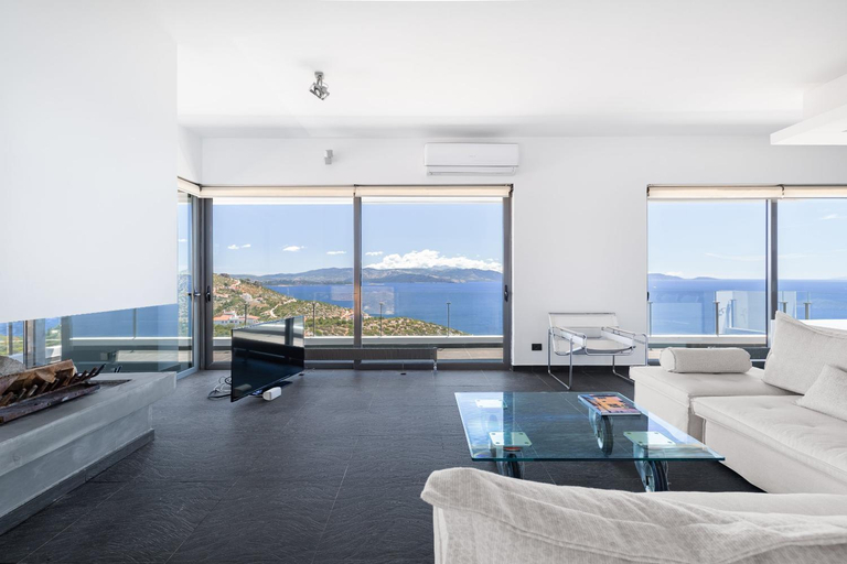 Others 5, Olon Villa, Attica